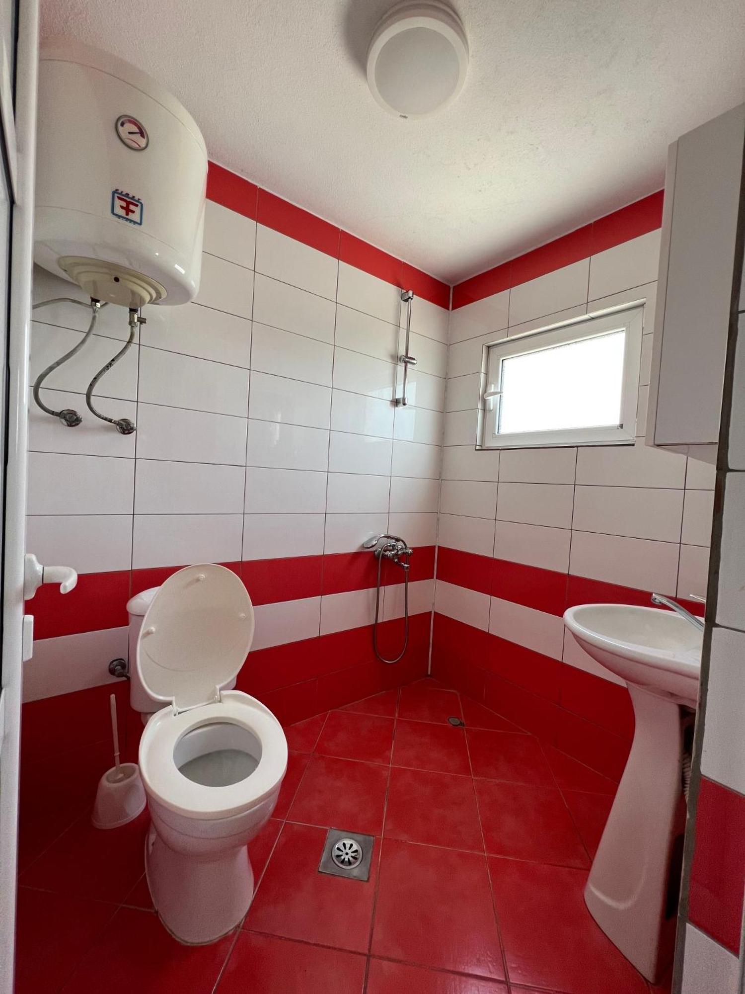 Apartments Zalli Улцин Екстериор снимка
