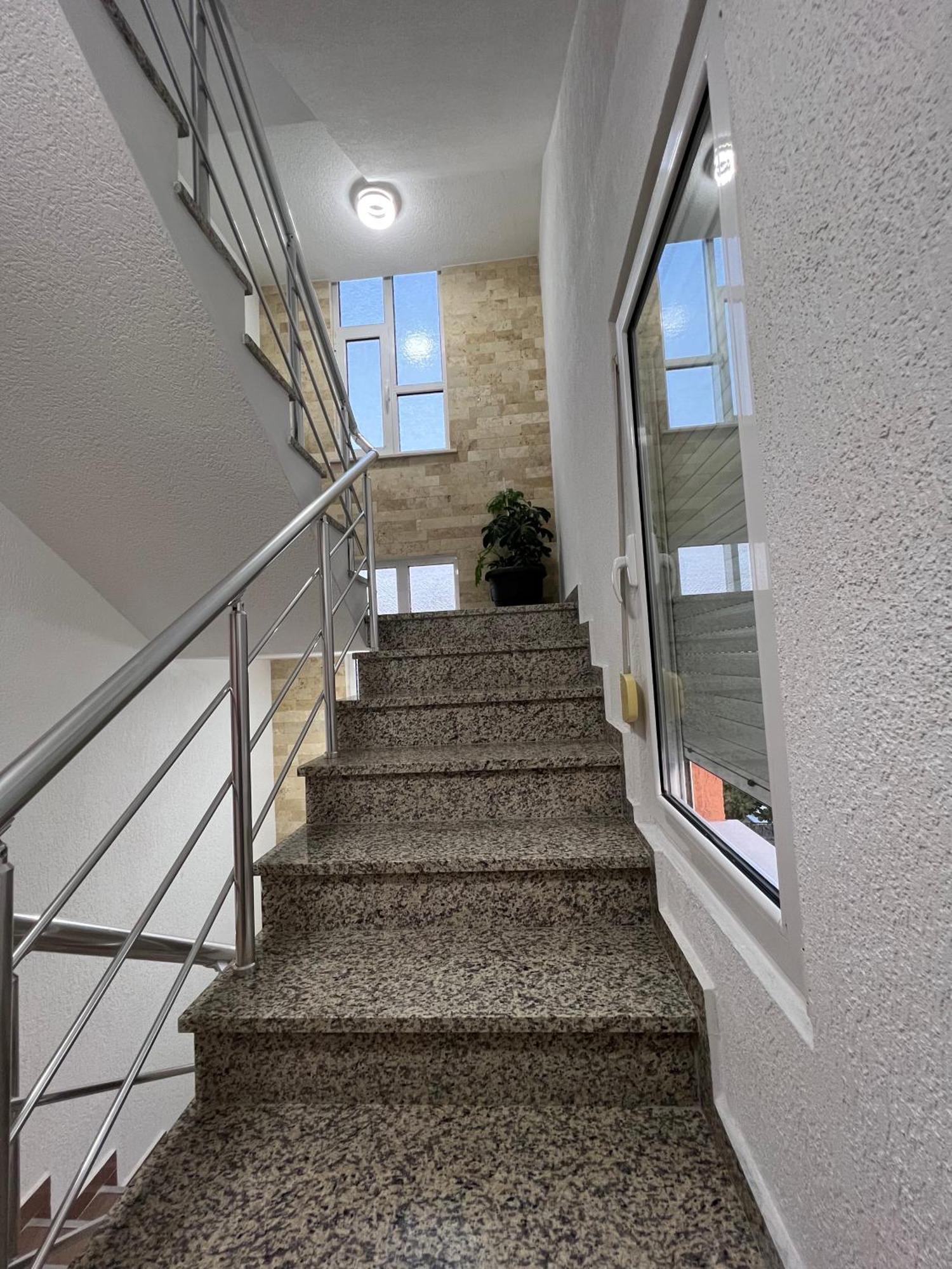 Apartments Zalli Улцин Екстериор снимка